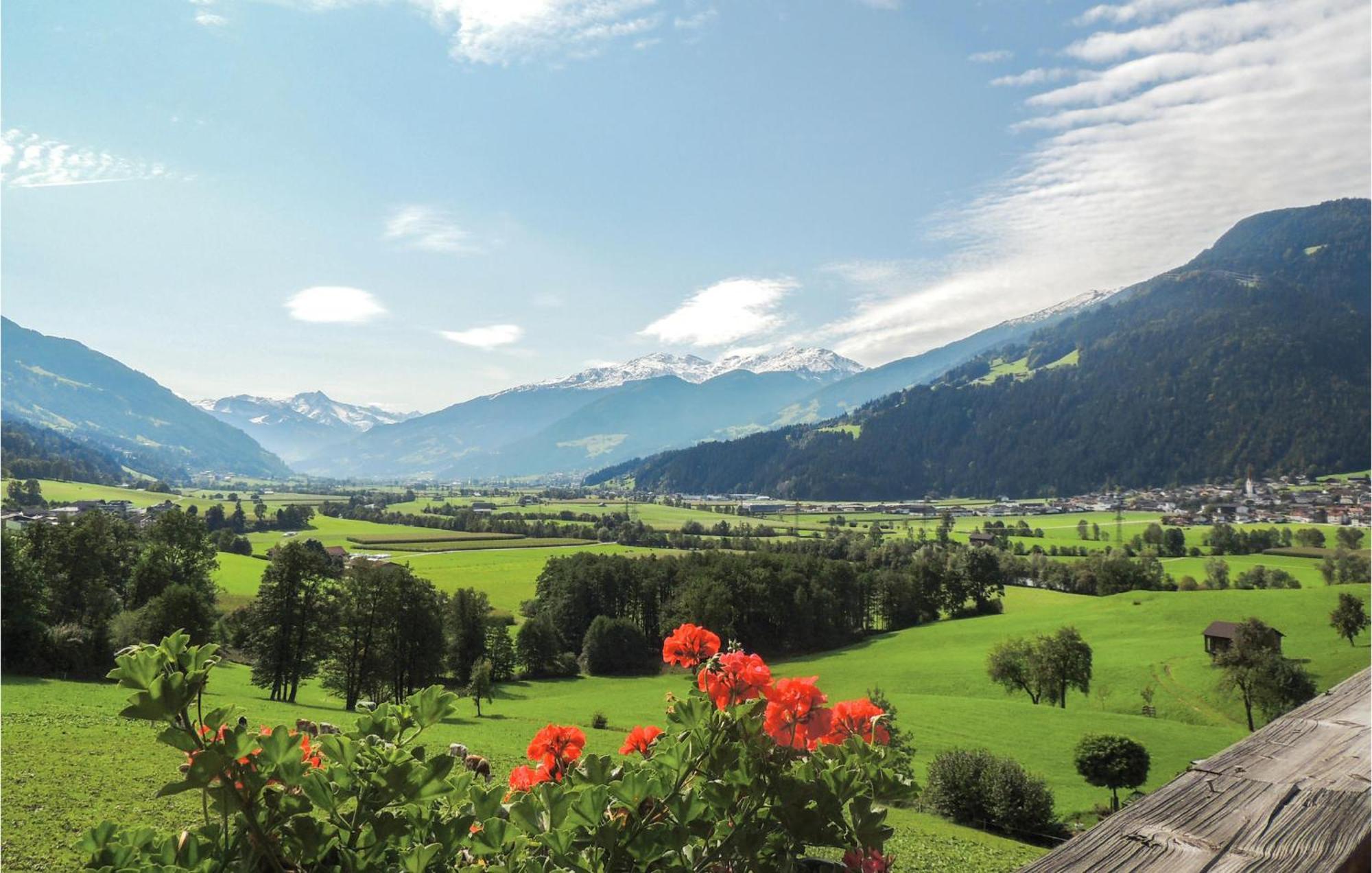 Ferienwohnung Mit Fernblick Bruck am Ziller Exterior foto